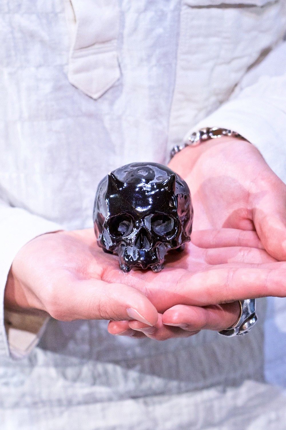 "ぐい呑み"小ツノ髑髏 黒
