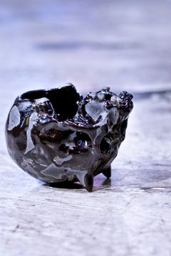 "ぐい呑み"小ツノ髑髏 黒