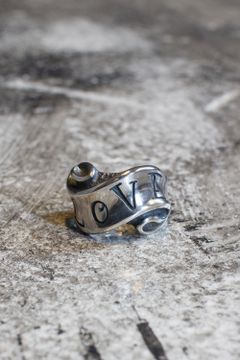 MWSSAGE ON RIBBON RING『LOVE』
