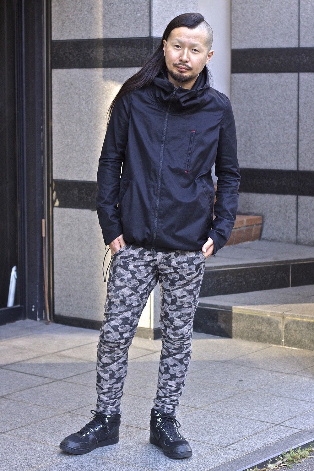 MOUNTAIN HOODY black