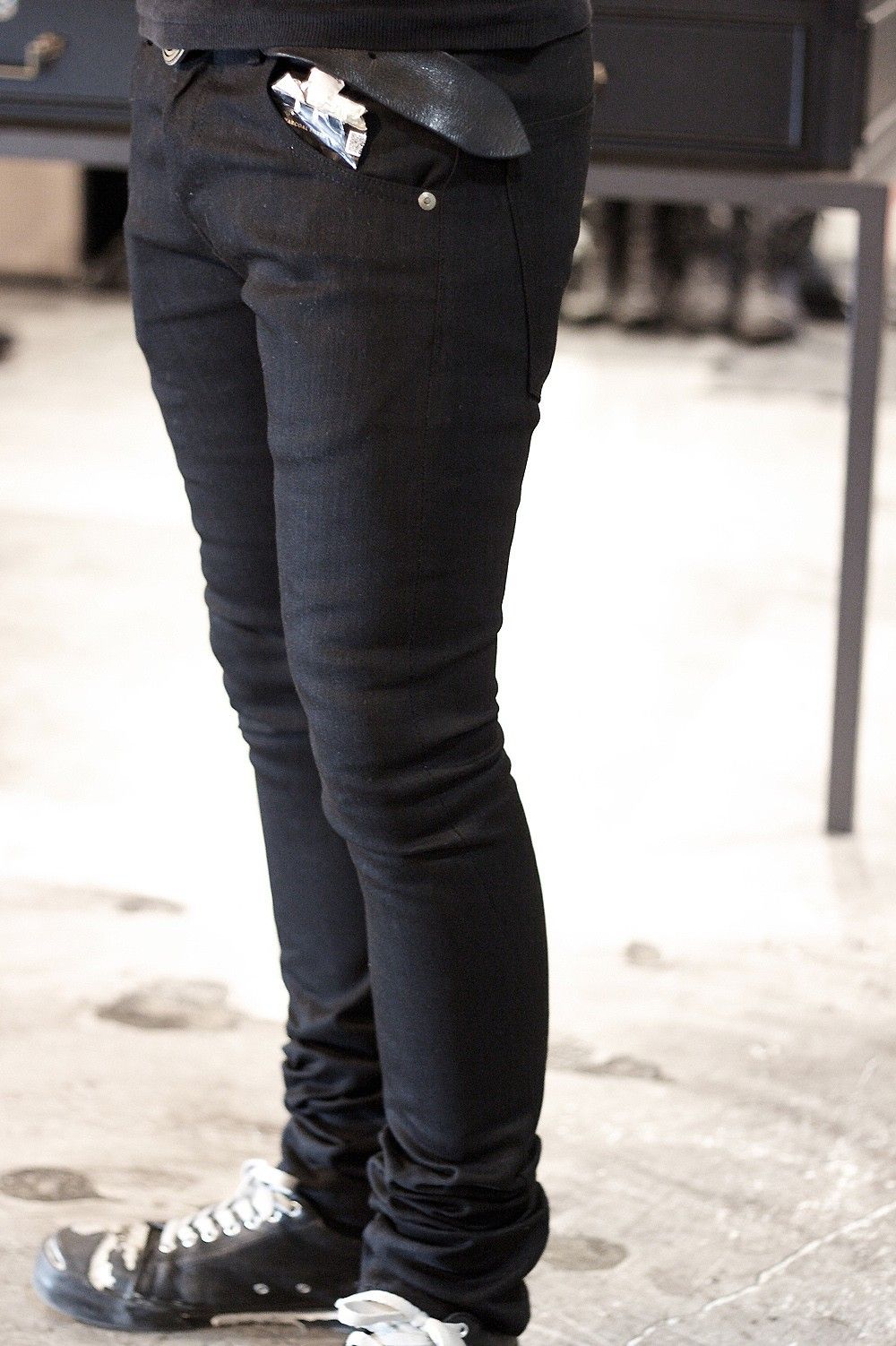 『TRIVE』BLACK RIGID SLIM DENIM PT