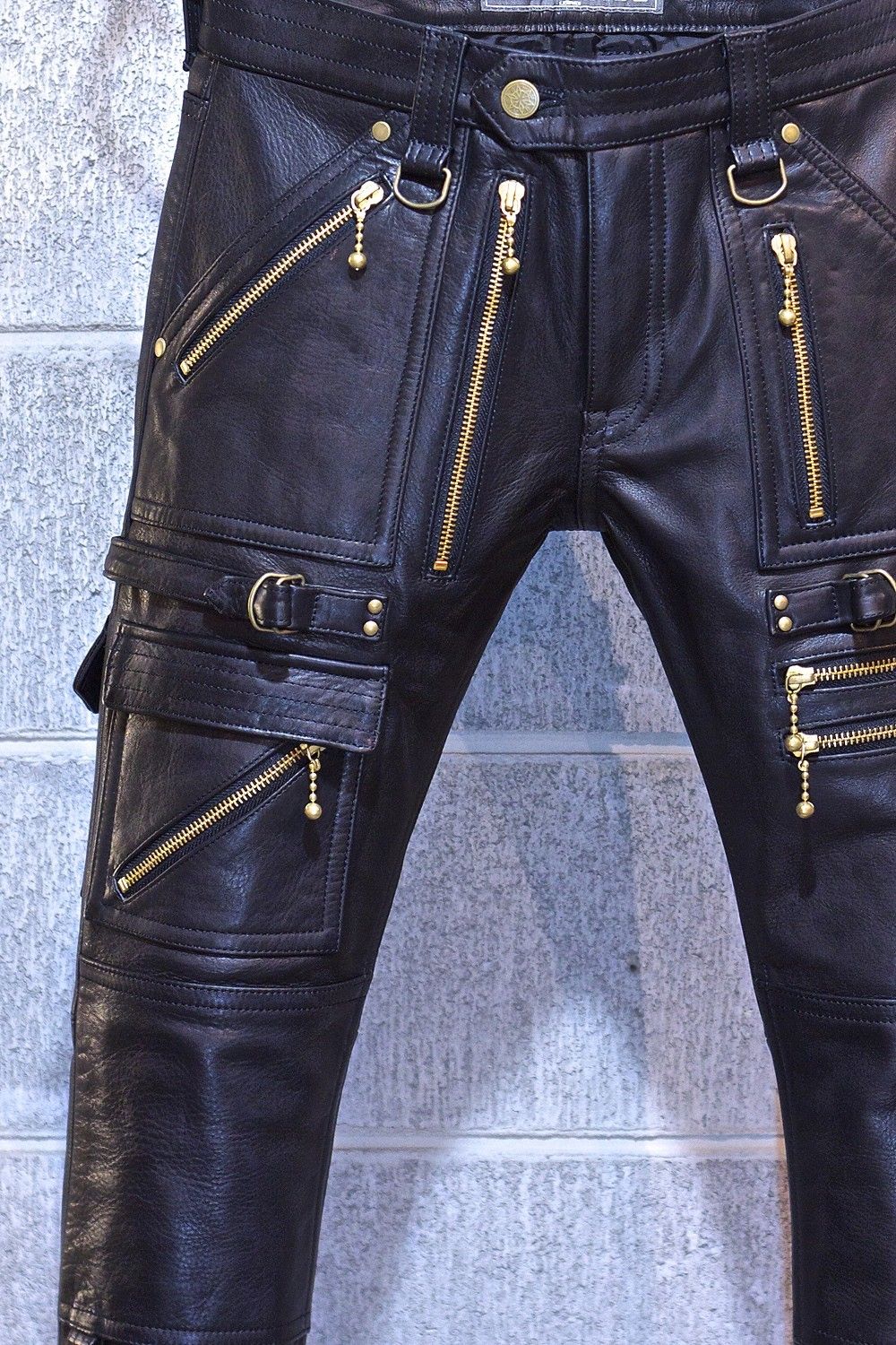 945-81GP06-5 / レザージップパンツ (BLACK, WHITE)