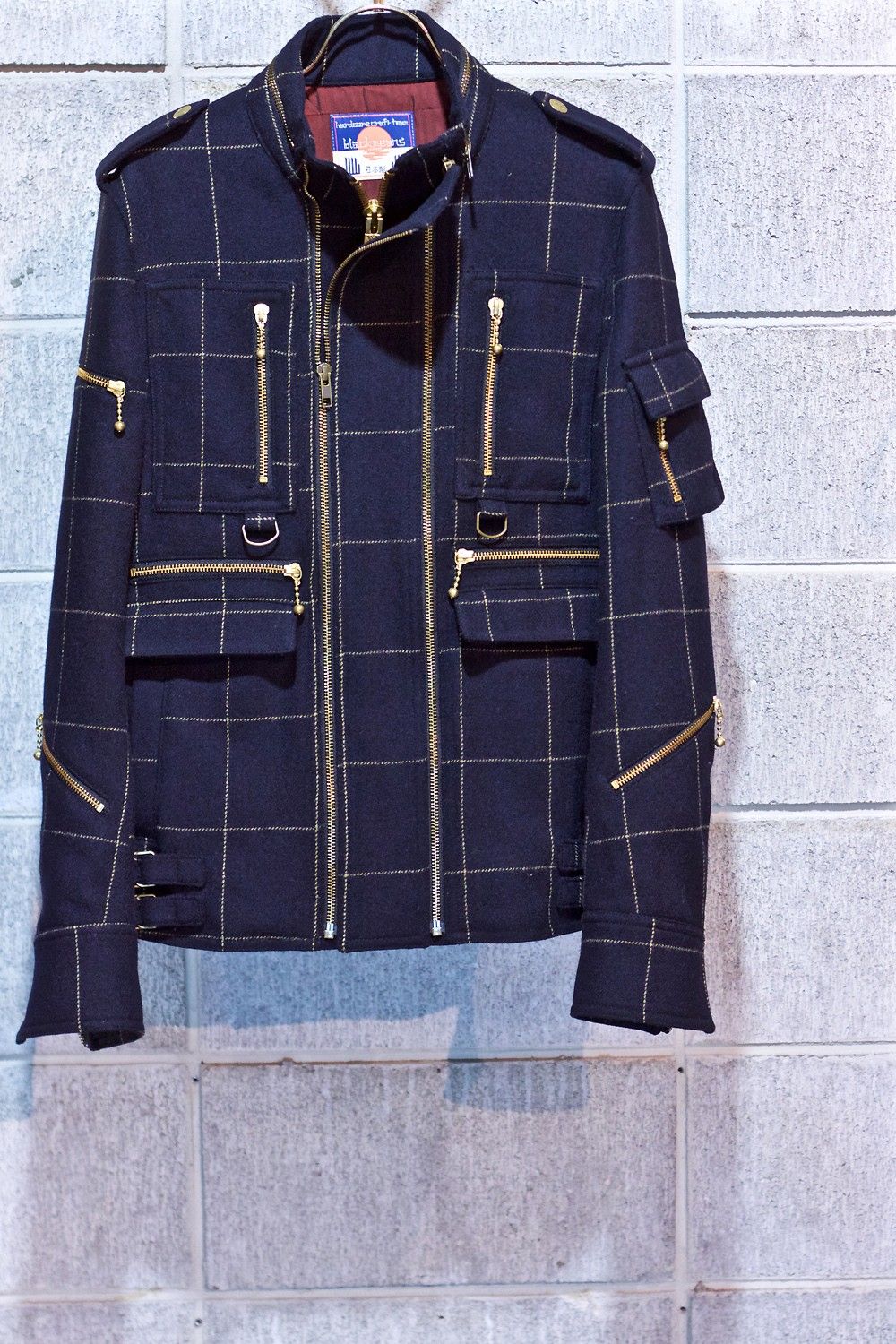 945-70TJ18-7 BLACK