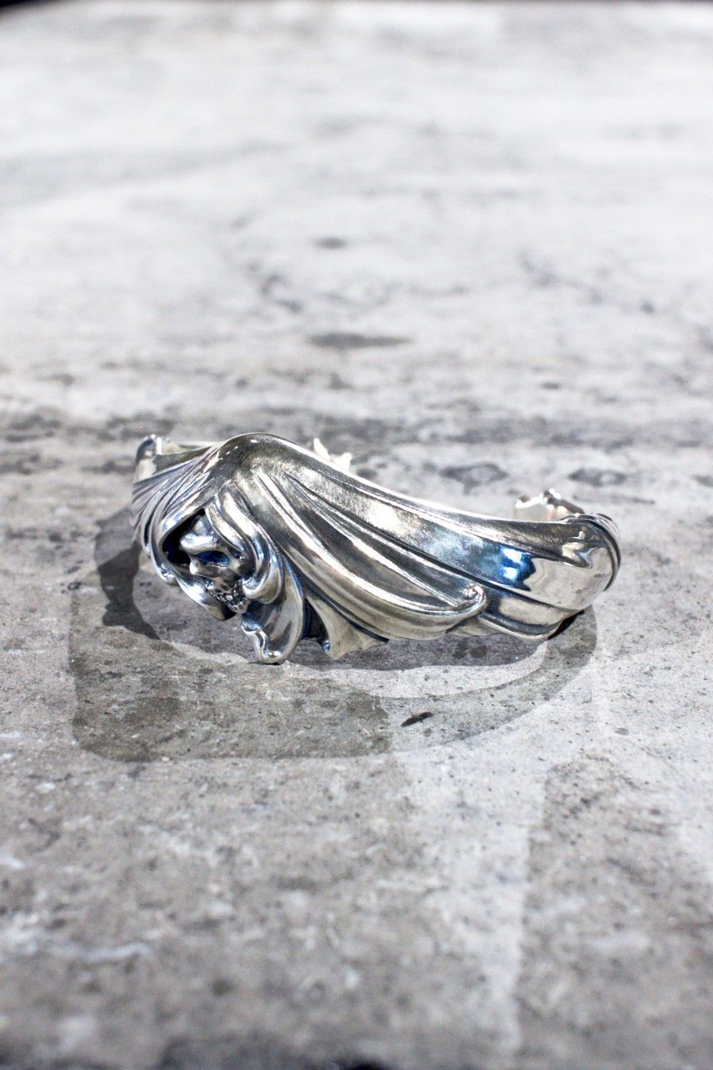 VENUS SKULL Bangle