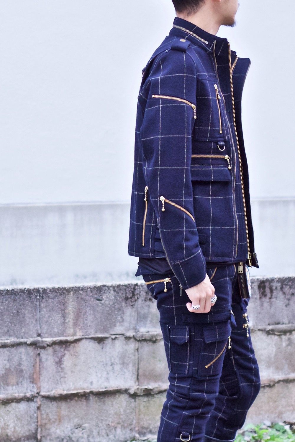945-70TJ18-7 BLACK