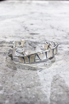 MESSAGE ON RIBBON BANGLE HATE (S)