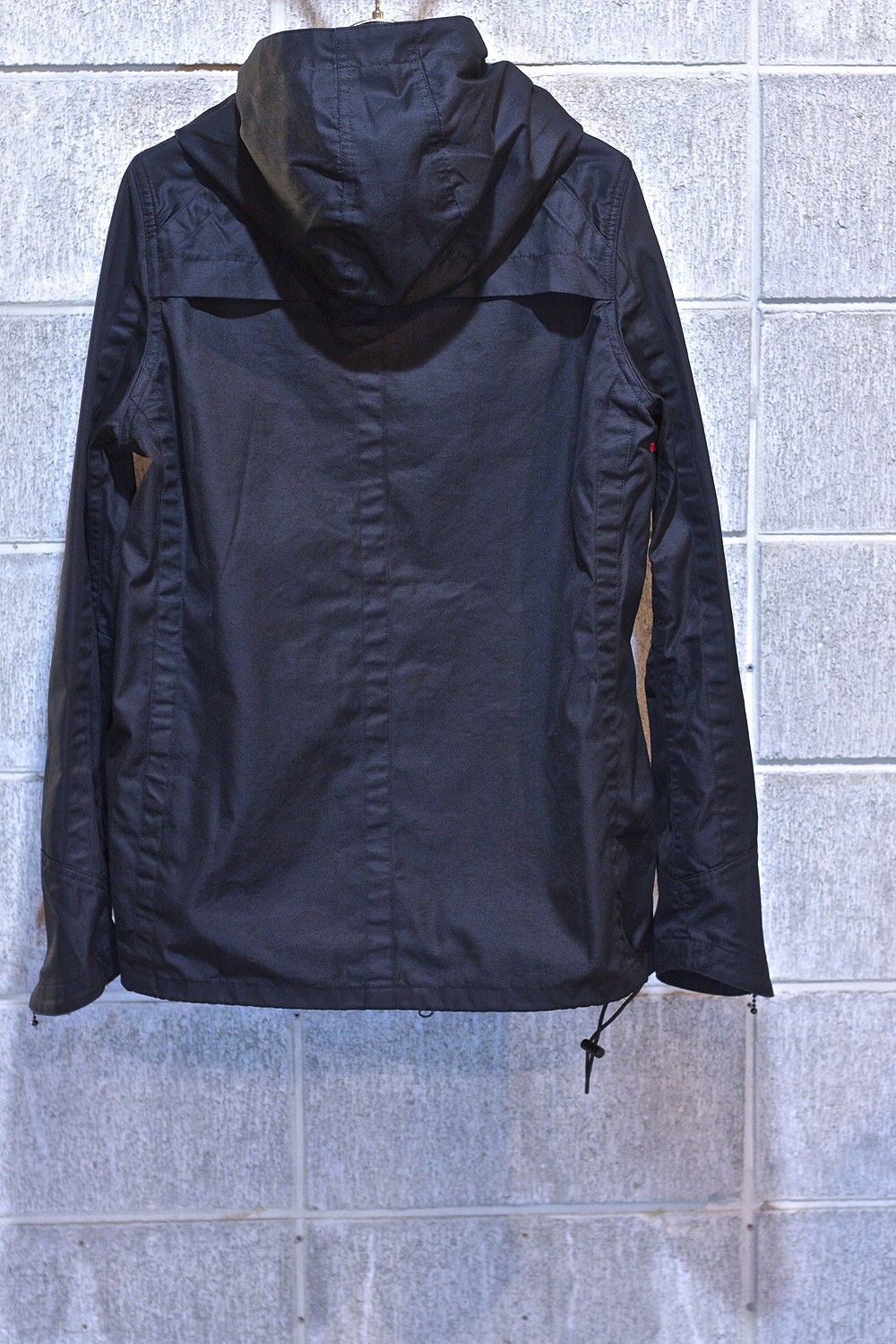 MOUNTAIN HOODY black