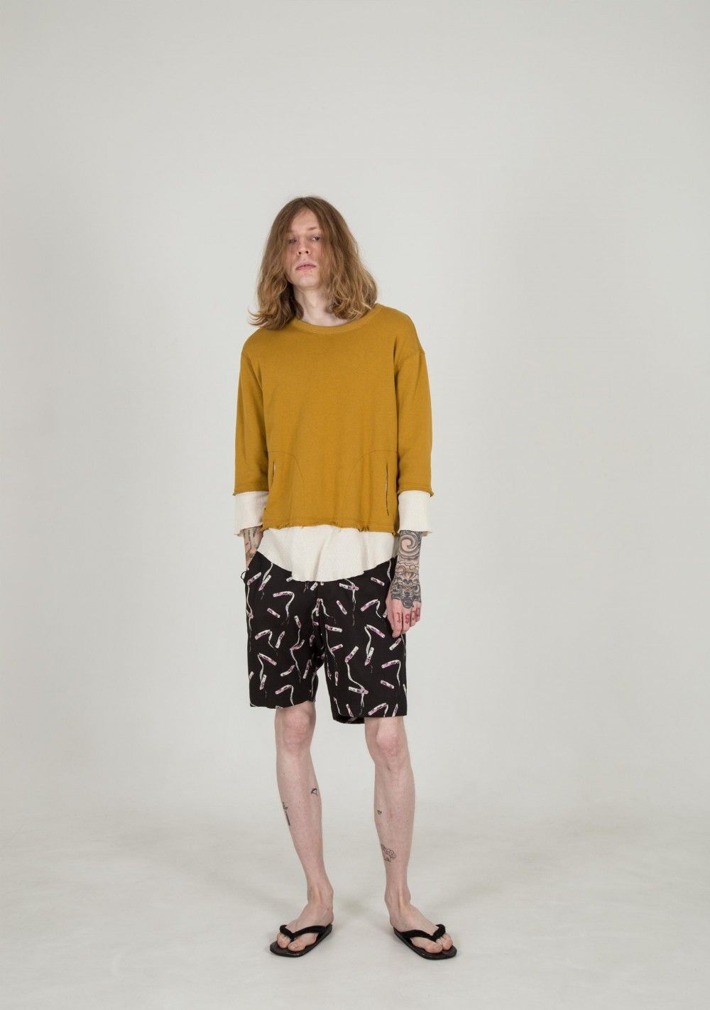 Merger W face sweatshirt "MUSTERD"