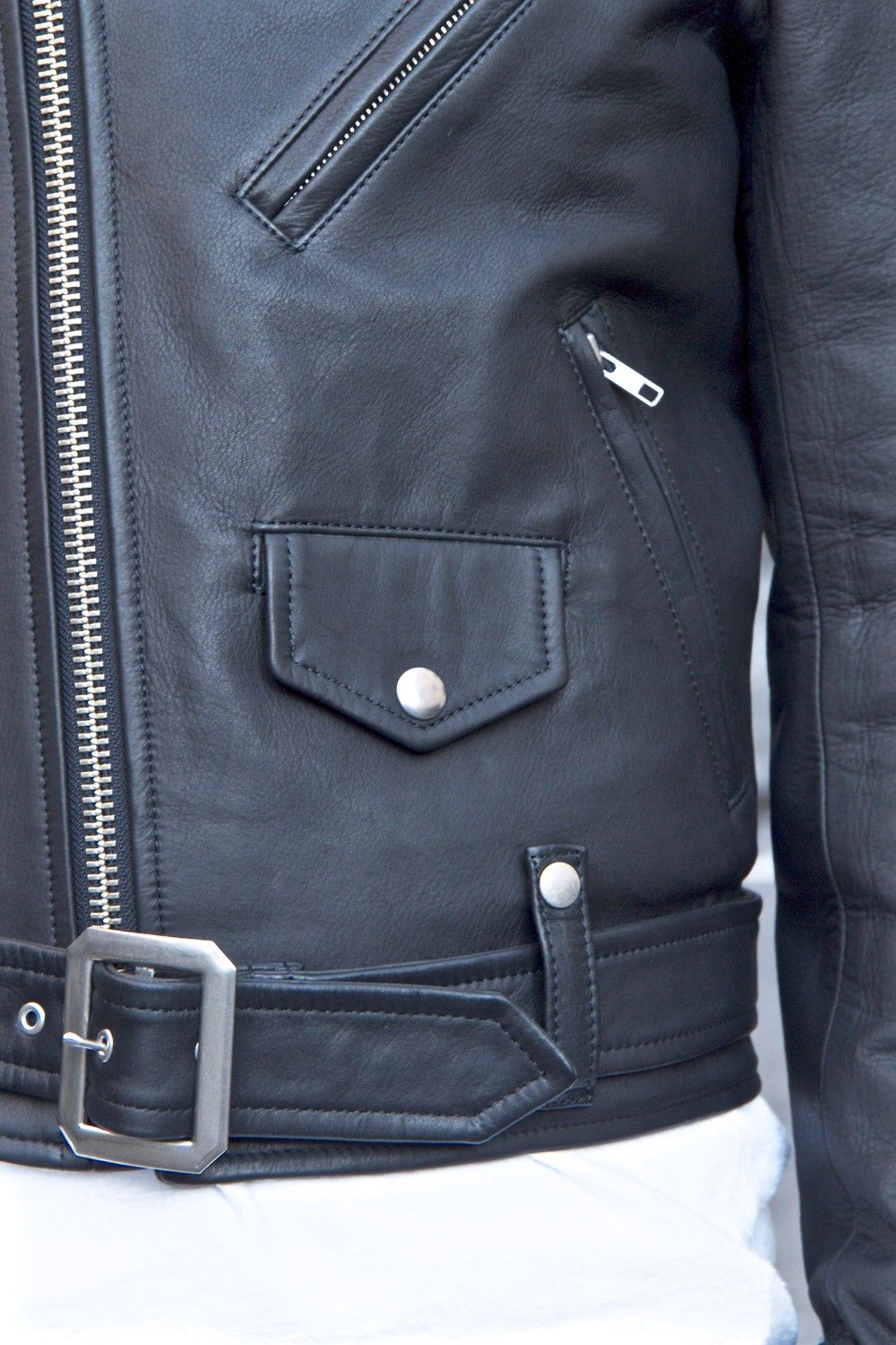 945-71TJ01-5(BLACK×SILVER ZIP)