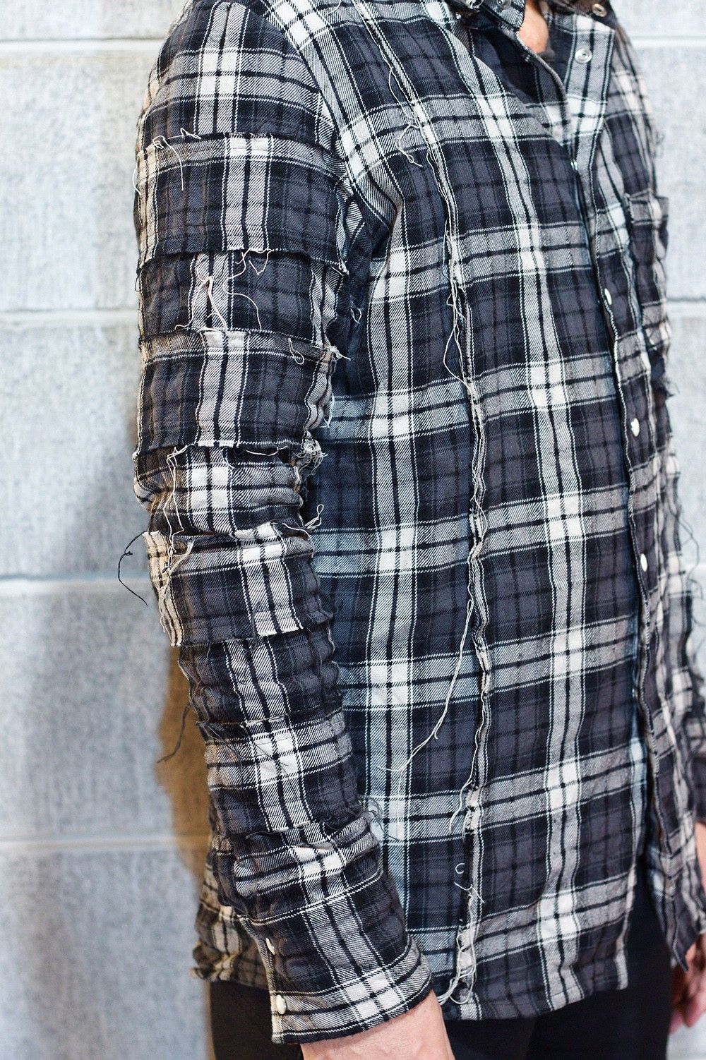 THE CHECK SHIRTS