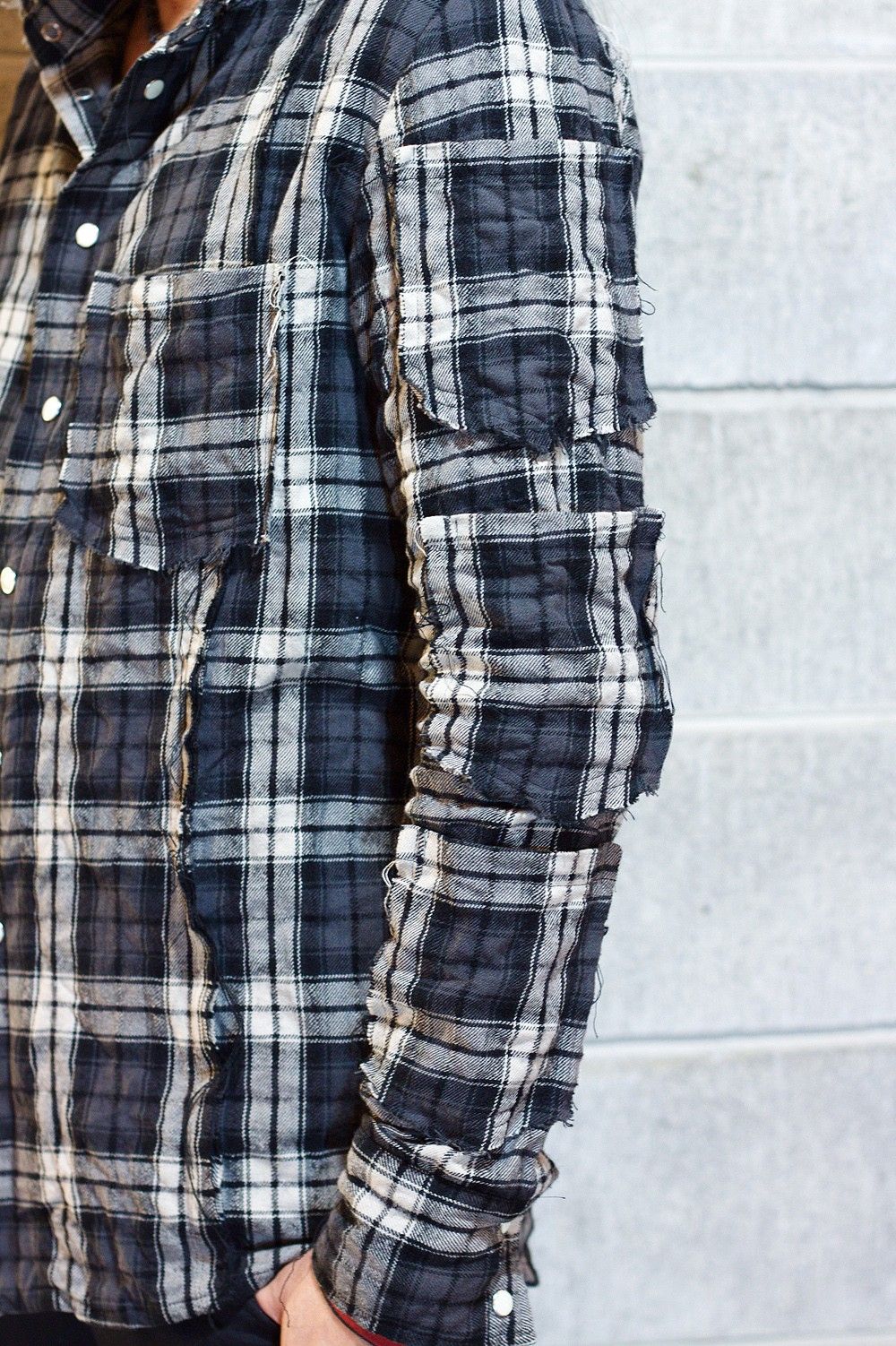 THE CHECK SHIRTS
