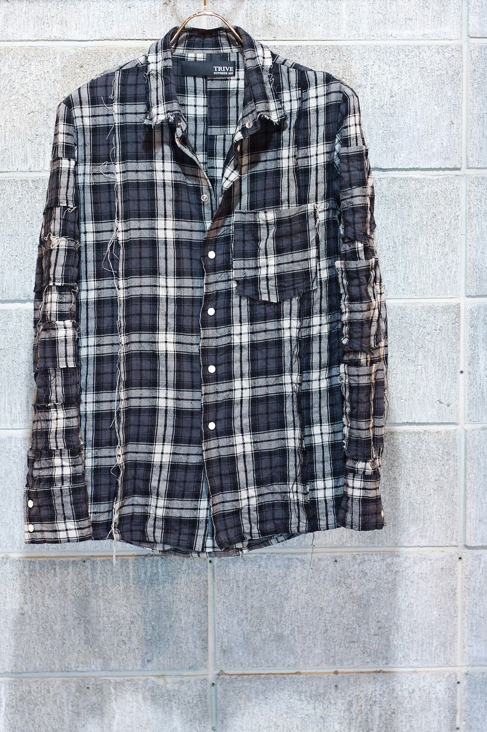 THE CHECK SHIRTS