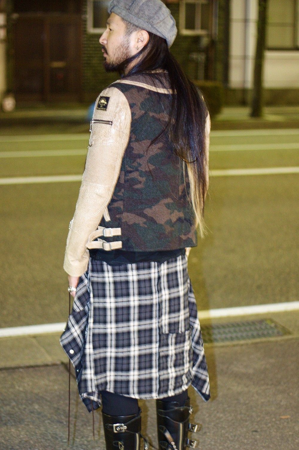 THE CHECK SHIRTS