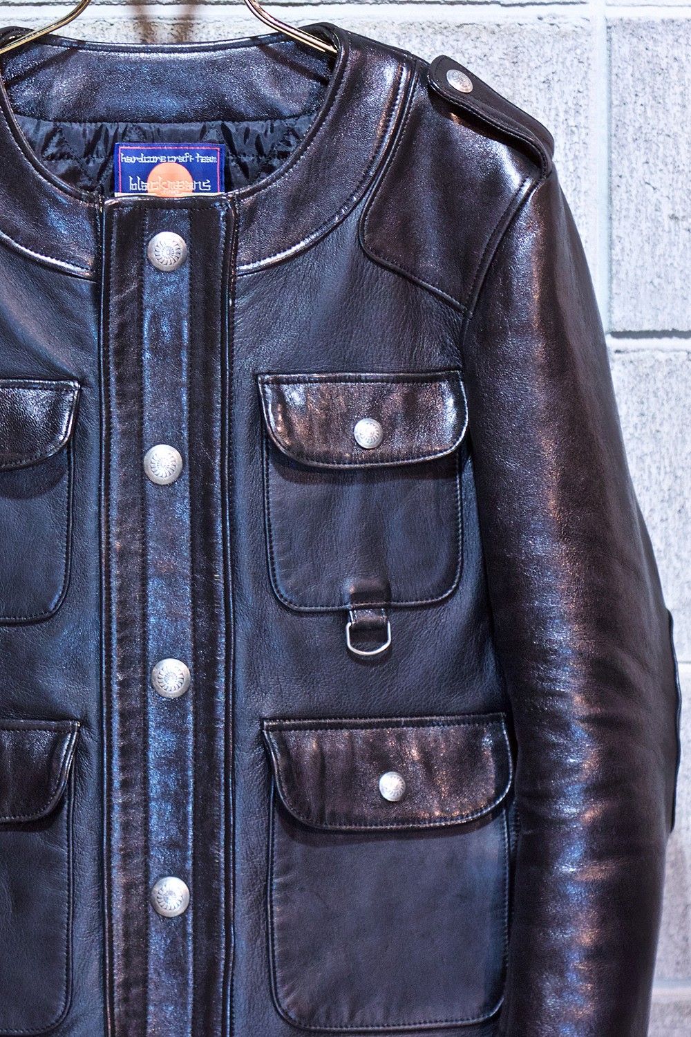 945-70TJ174-1 BLACK