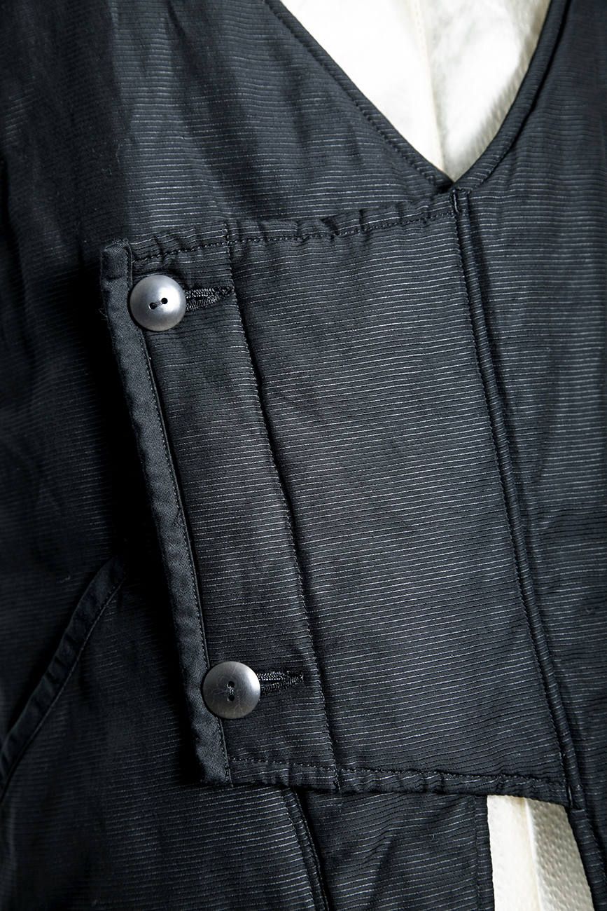 LIP STOP BOMBER VEST / black