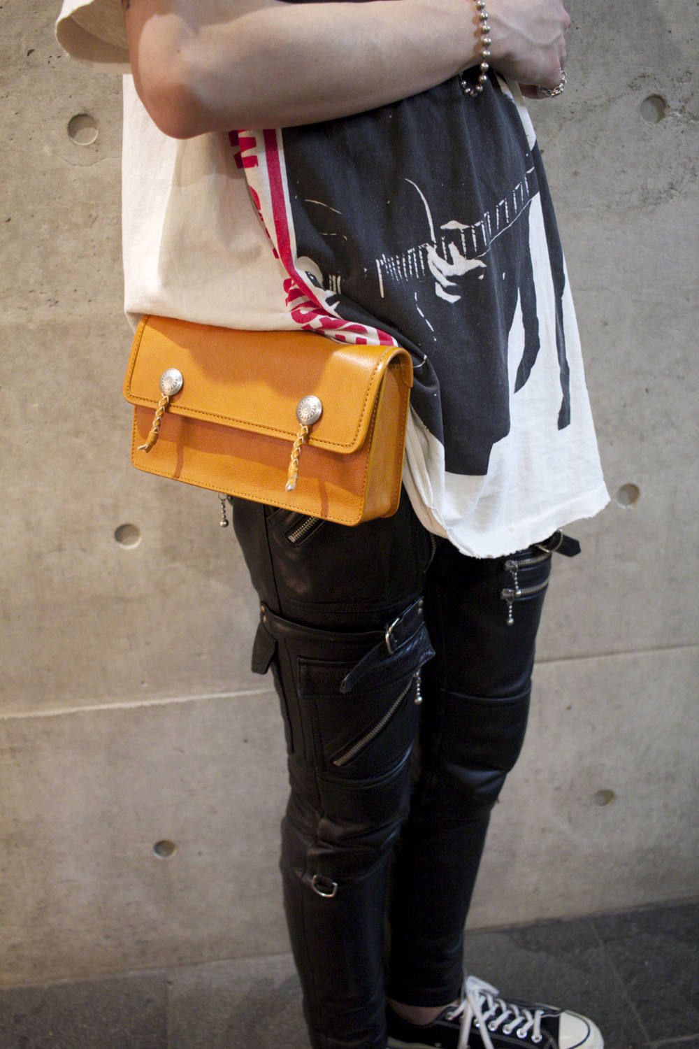 945-72TAC199-1 (BLACK)