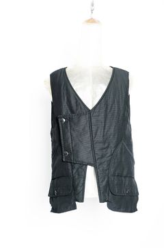 LIP STOP BOMBER VEST / black