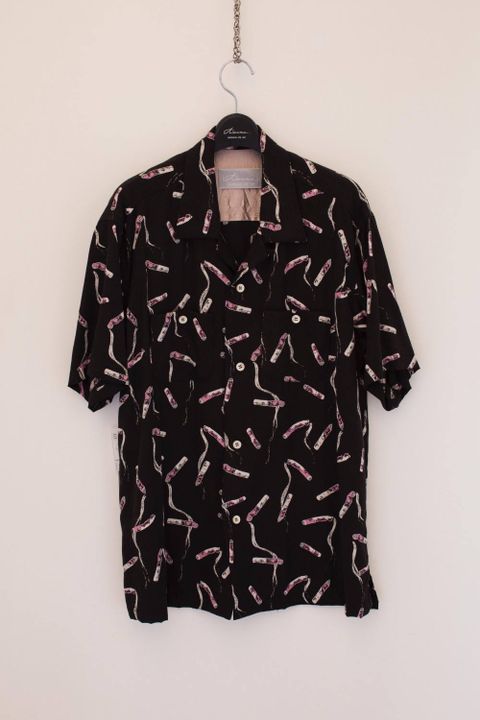 Cigarette end shirt "BLACK"