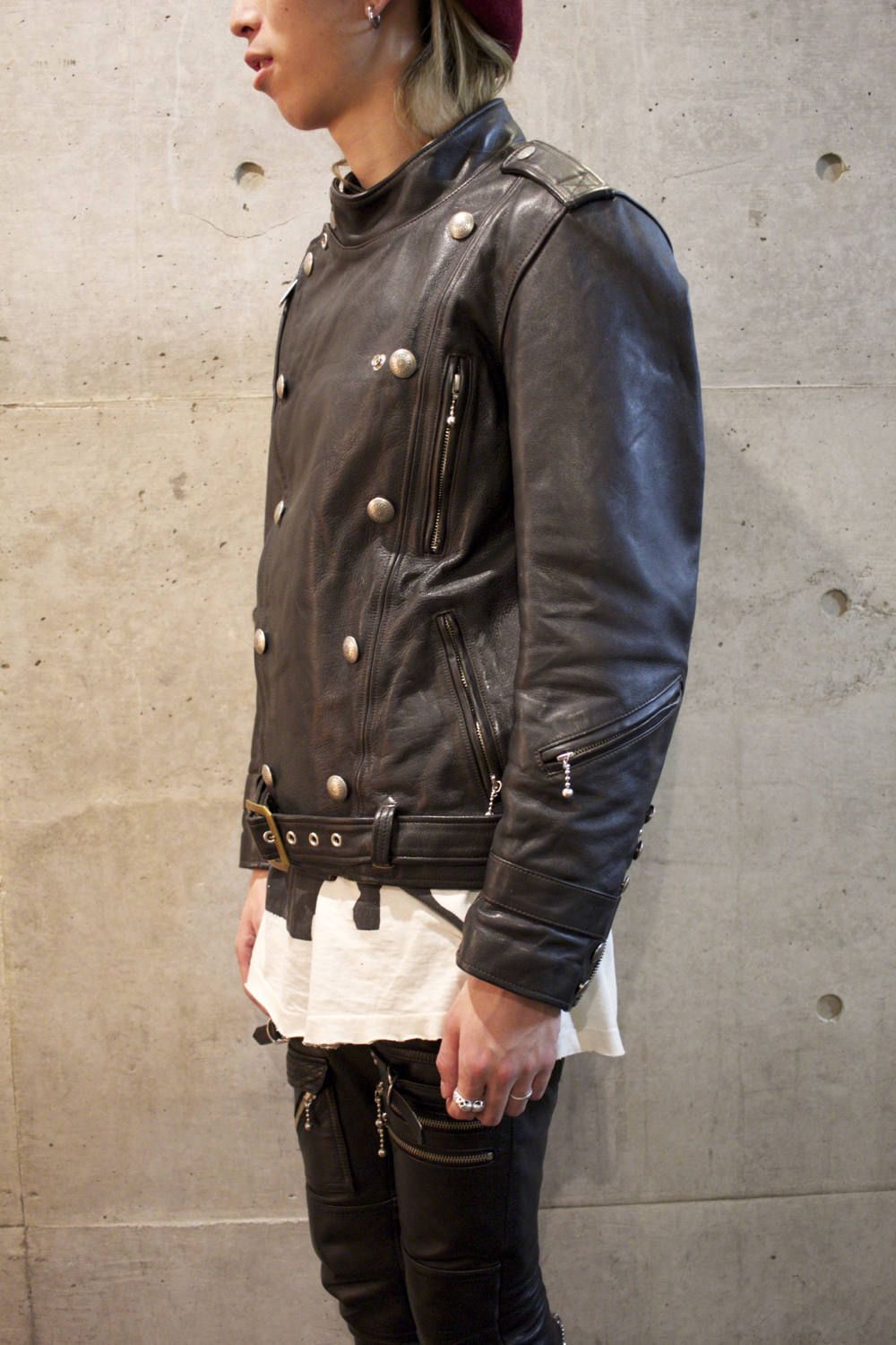 945-72TJ226-1 (BLACK)