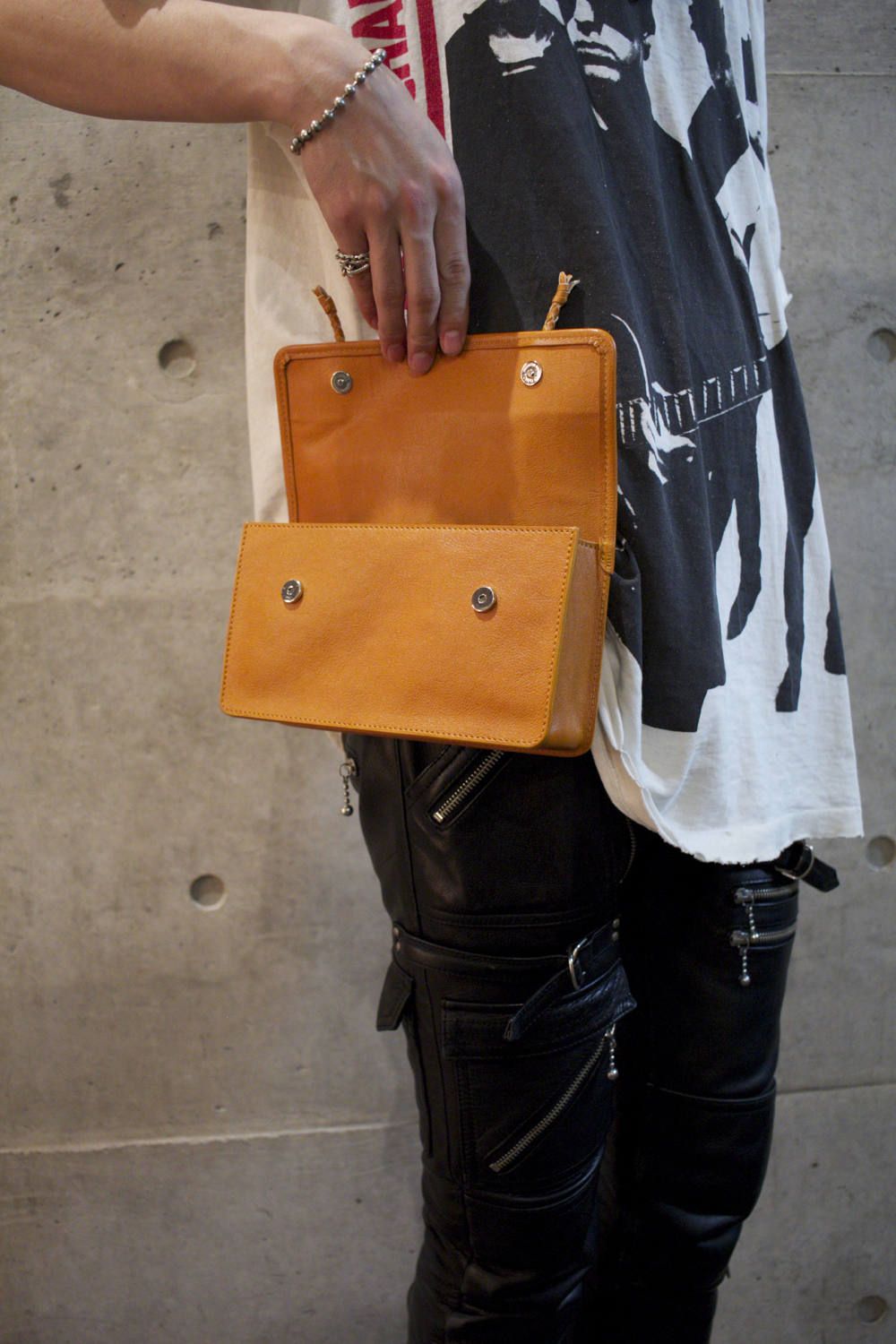 945-72TAC199-1 (BLACK)