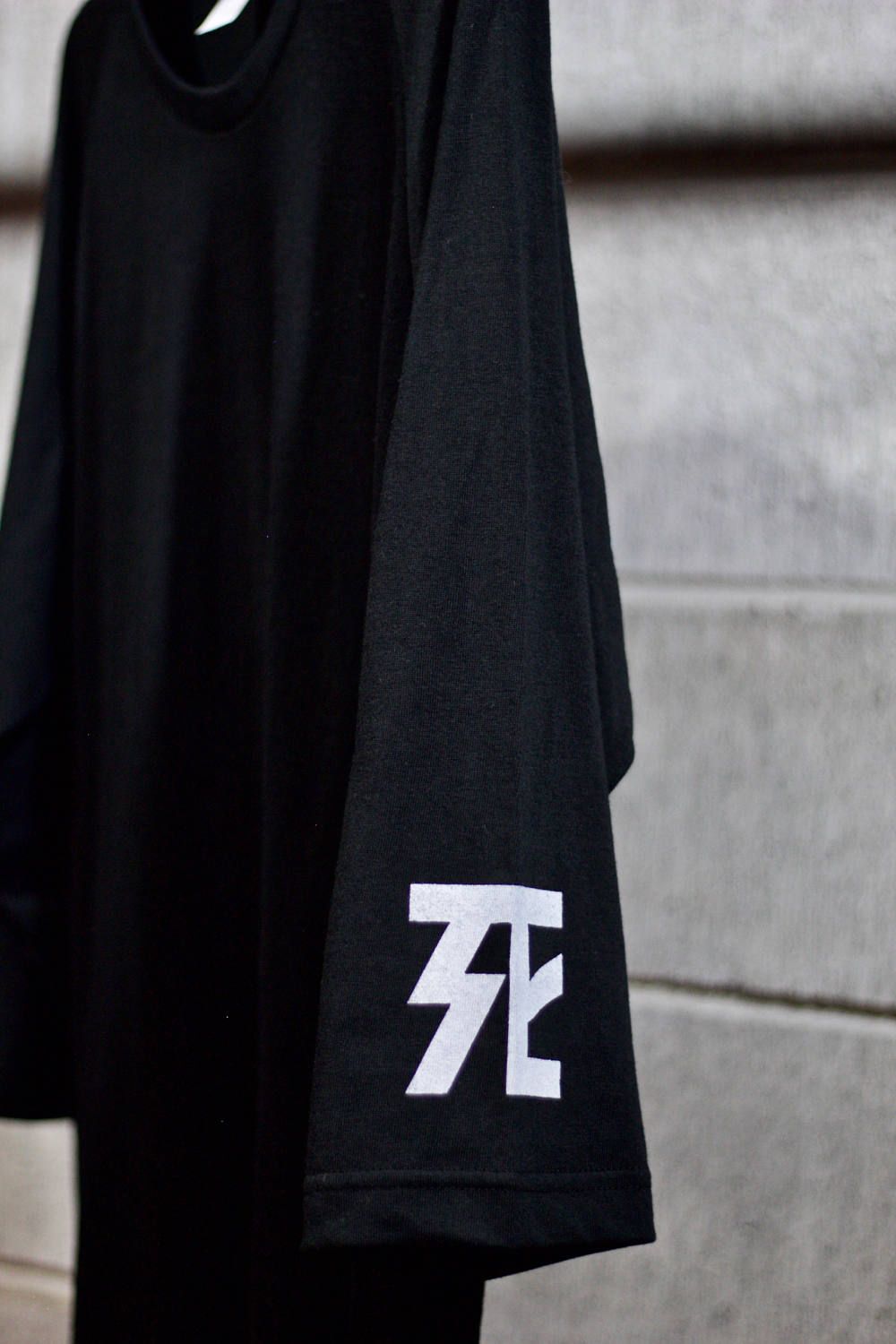 "死" ラグランT(BLACK)