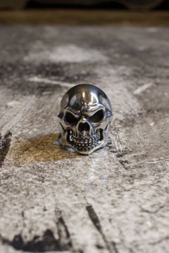 Rat Race Standard Skull Ring 2006