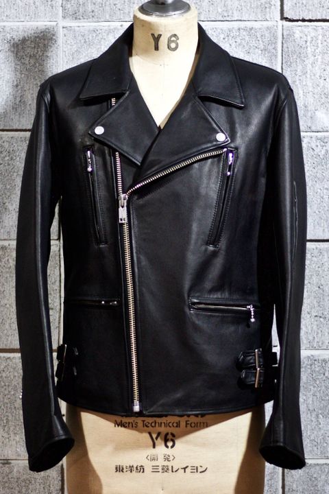 945-71TJ44-5 (BLACK/SILVER ZIP)