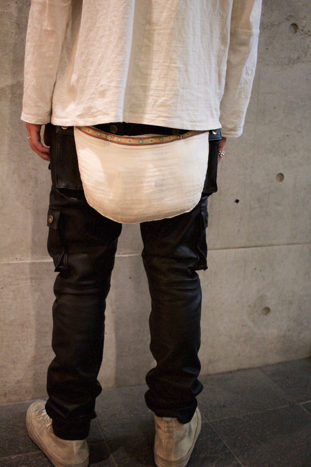 945-73GS119-1 (OFF WHITE)