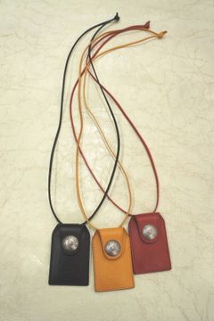 945-73GAC185-3 (BLACK/RED/CAMEL)