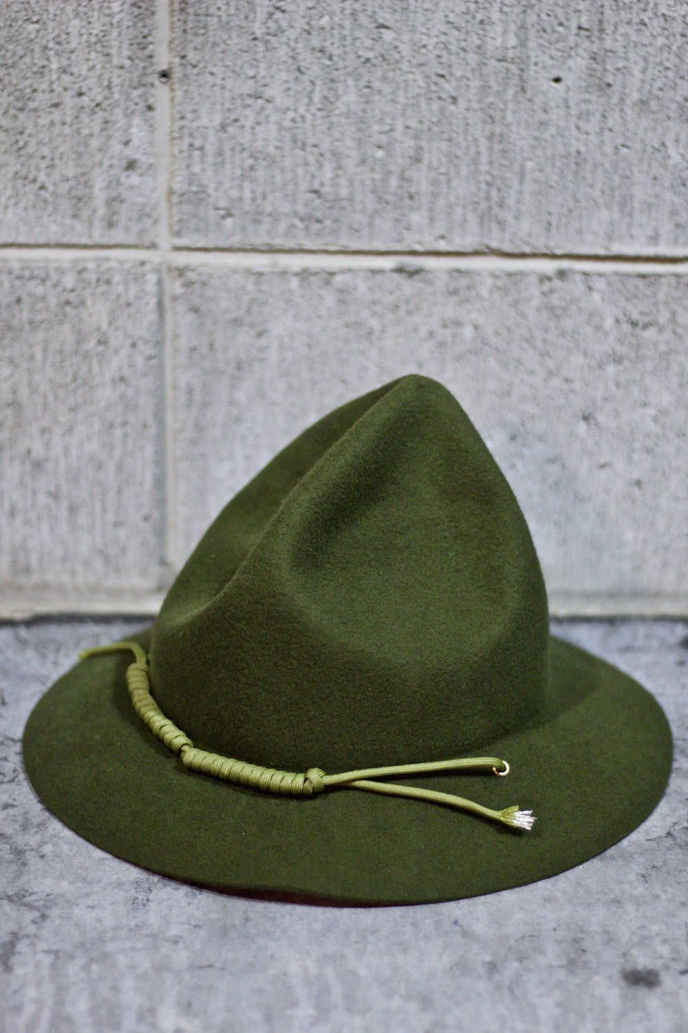 945-72TAC200-1 (BLACK/OLIVE/MOCHA)