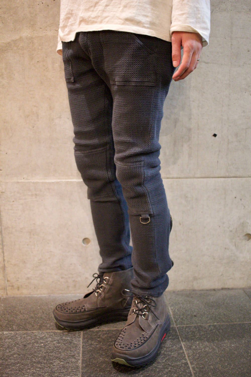945-73GP20-18 (BLACK)