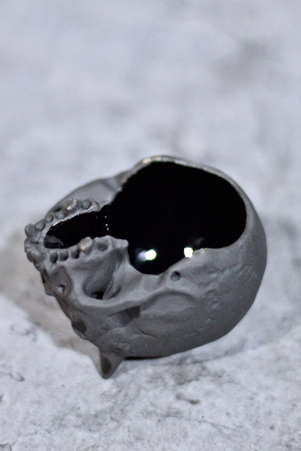 "ぐい呑み"小ツノ髑髏 (BLACK)