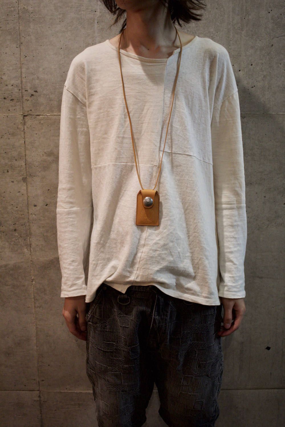 945-73GAC185-3 (BLACK/RED/CAMEL)