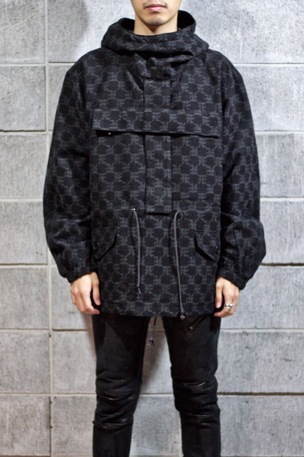 死鳥格子 Cross smock parka × 丸岡和吾 "BLACK/MOSSGREEN"