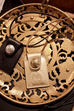 945-73TAC185-1 (BLACK,GOLD,SILVER)