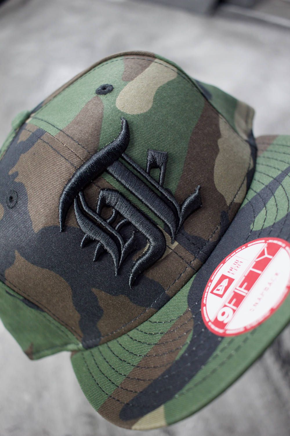 ”死”SNAP BACK 別注カモフラージュ