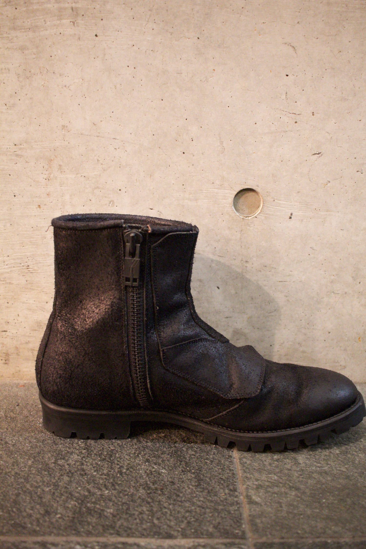 黒マン blackmeans - 945-74GB09-2 (BLACK SUEDE) | HAZE