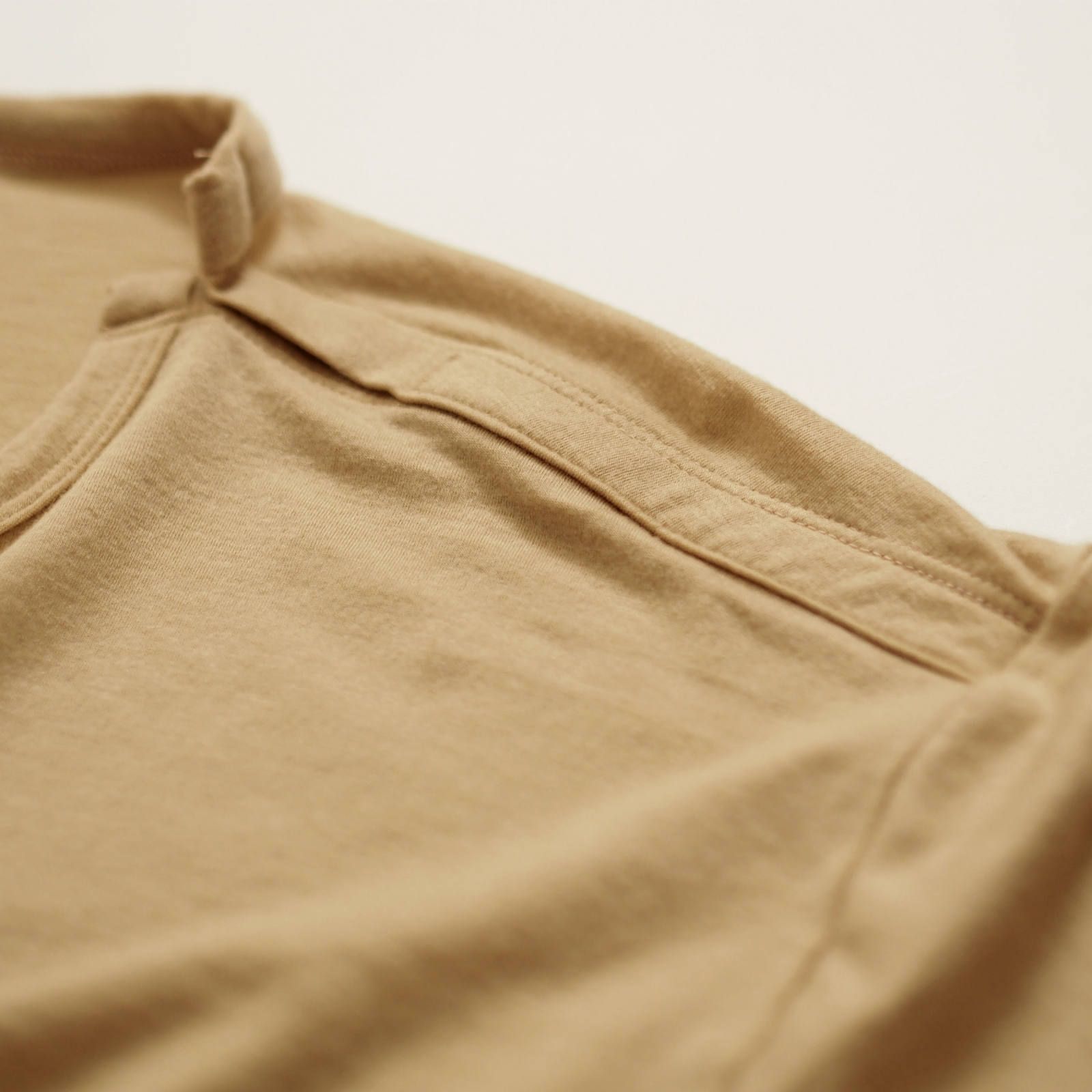 “unfinished series” T-shirt(BLACK/WHITE/CAMEL)