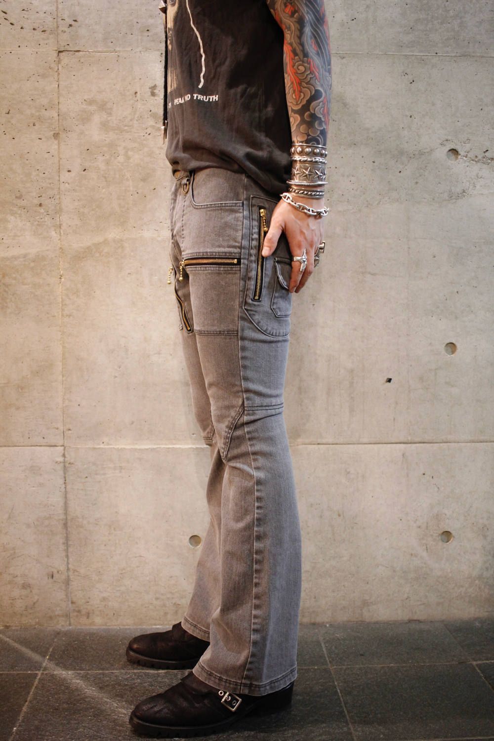 945-74TP130-1 (GRAY)