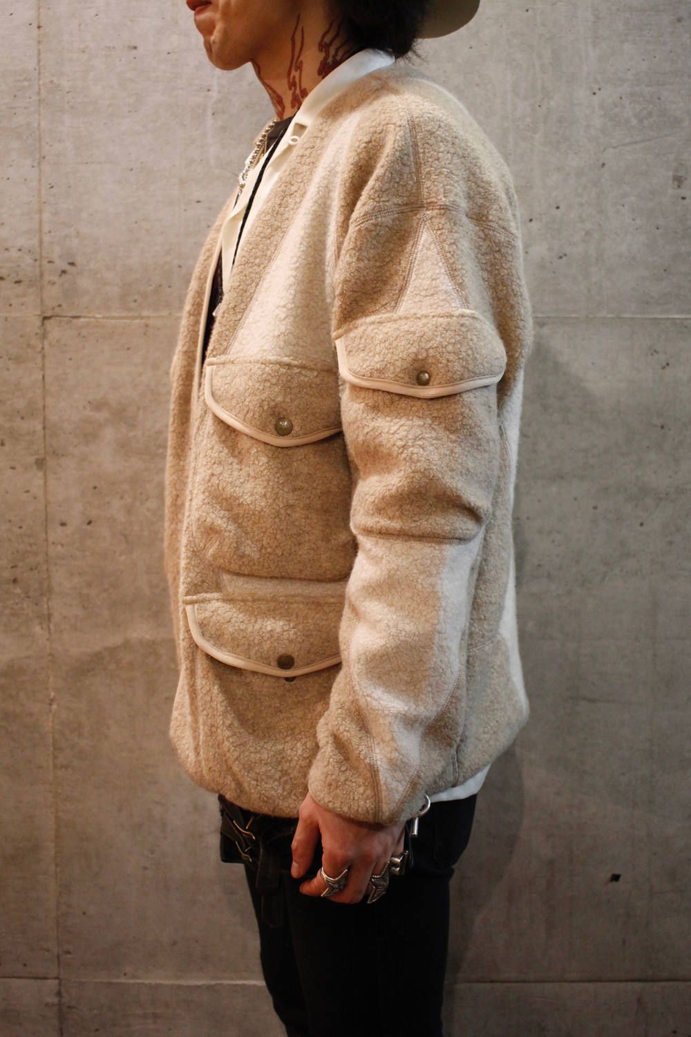 945-74TS132-1 (BEIGE)