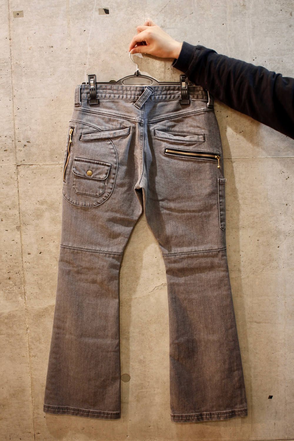 945-74TP130-1 (GRAY)