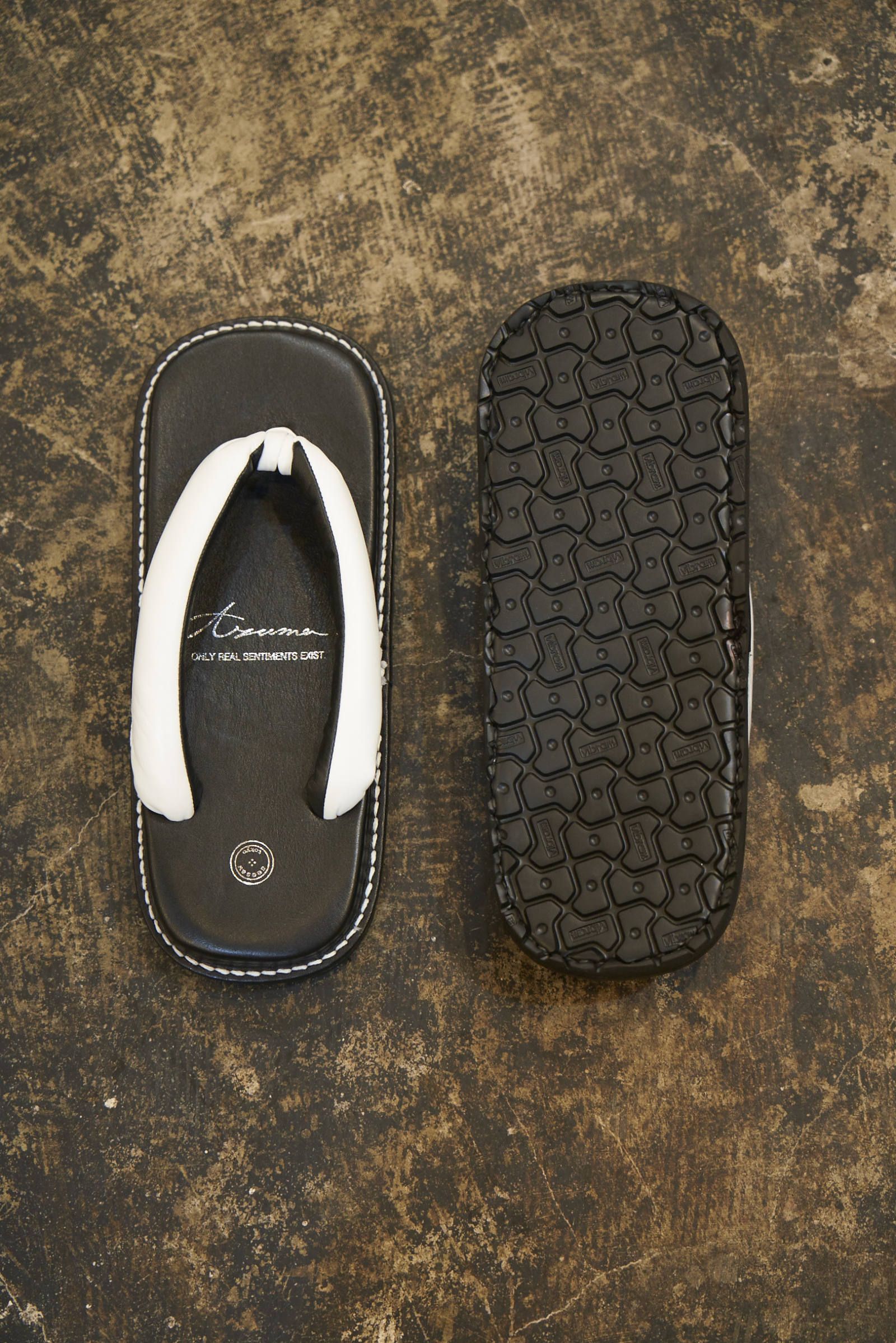 LEATHER SETTA (BLK×BLK/ WHT×BLK)