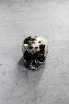 "ぐい呑み"小ツノ髑髏 黒ひび 02  (桐箱付)