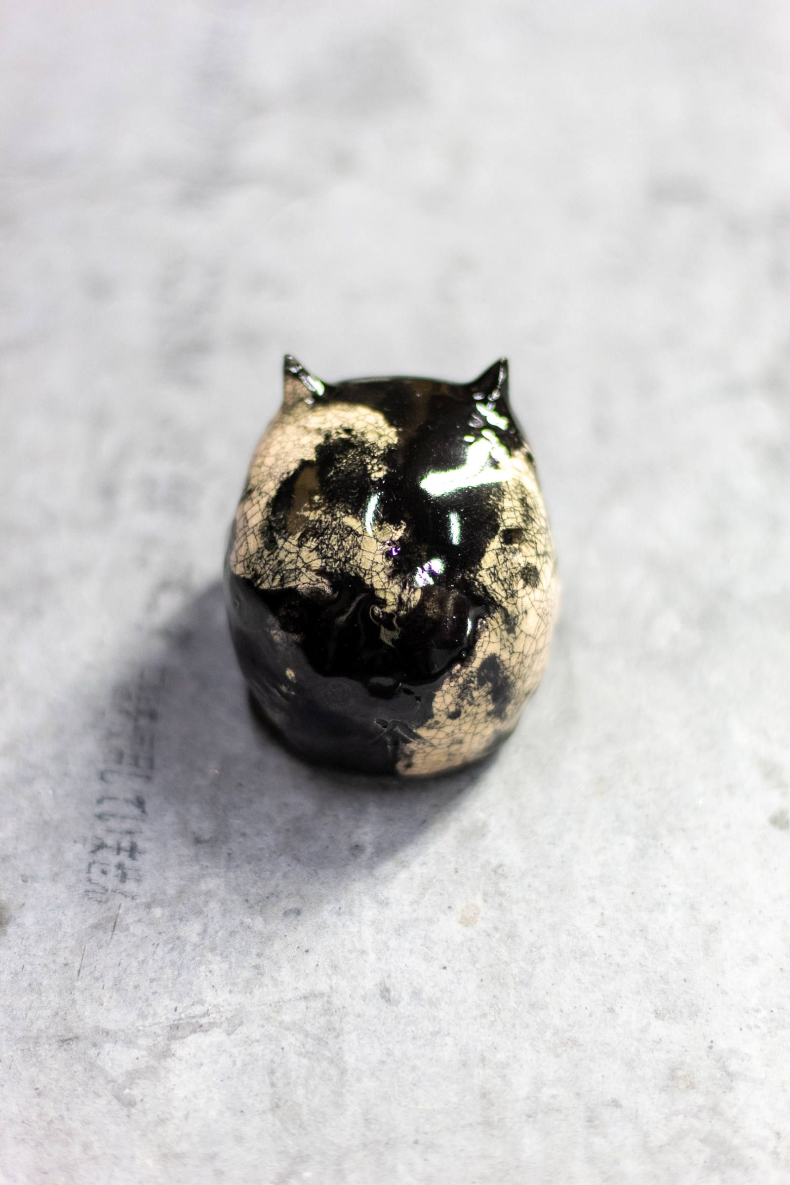"ぐい呑み"小ツノ髑髏 黒 02  (桐箱付)