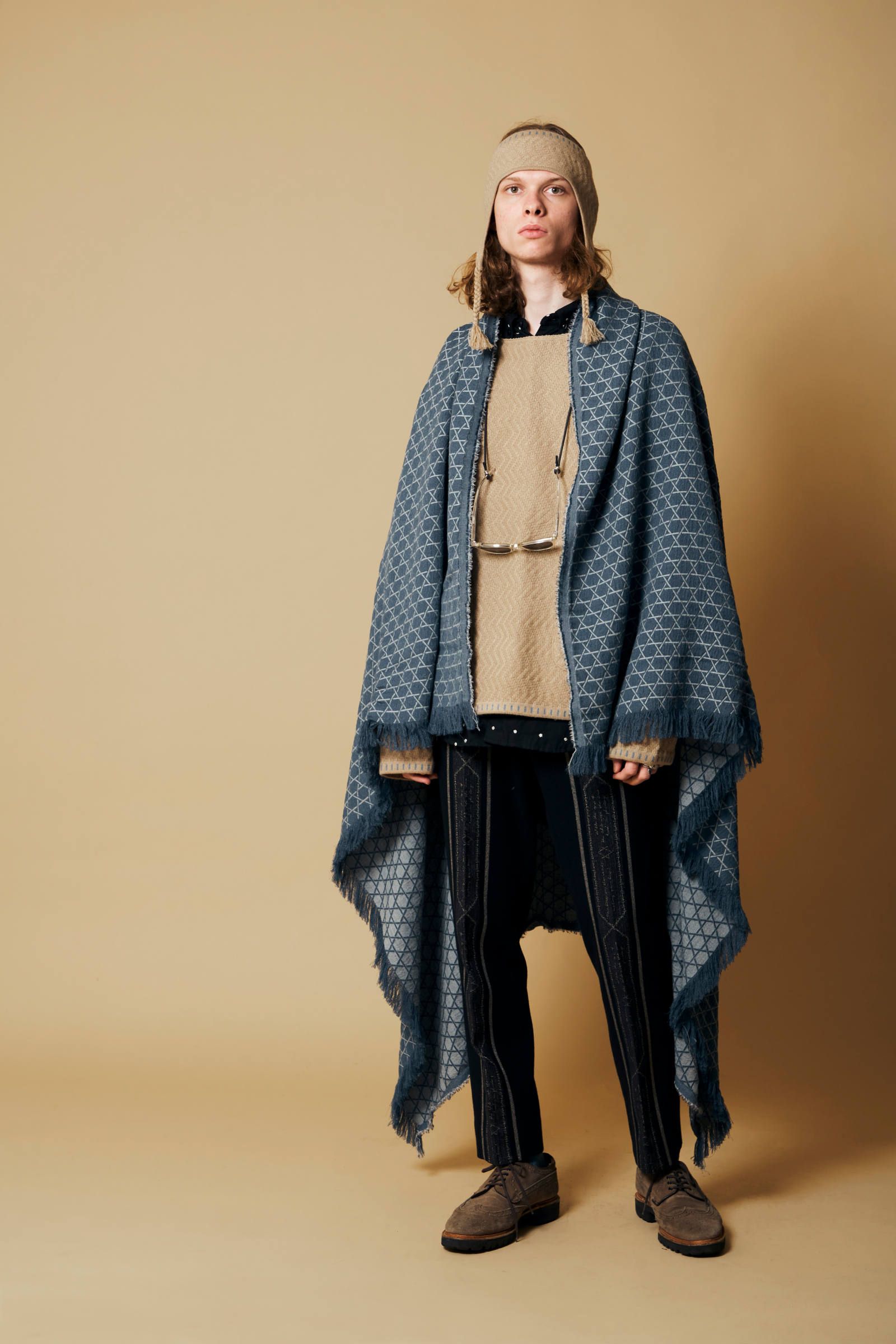 STAR-PLAID SHAWL