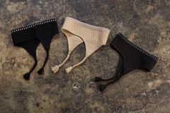 ZIG-ZAGGED HAIR BAND