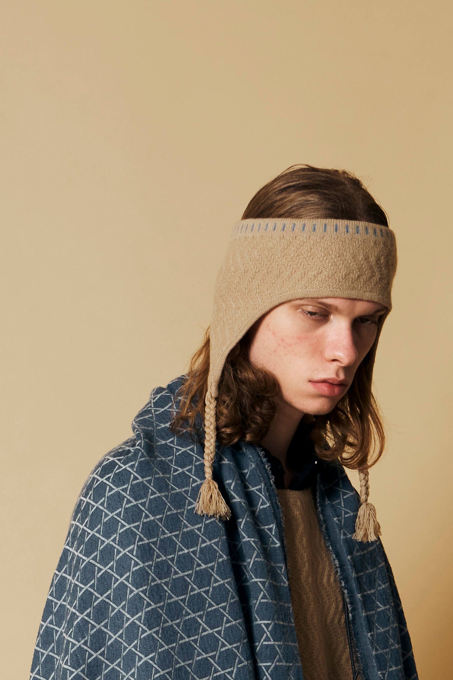 STAR-PLAID SHAWL