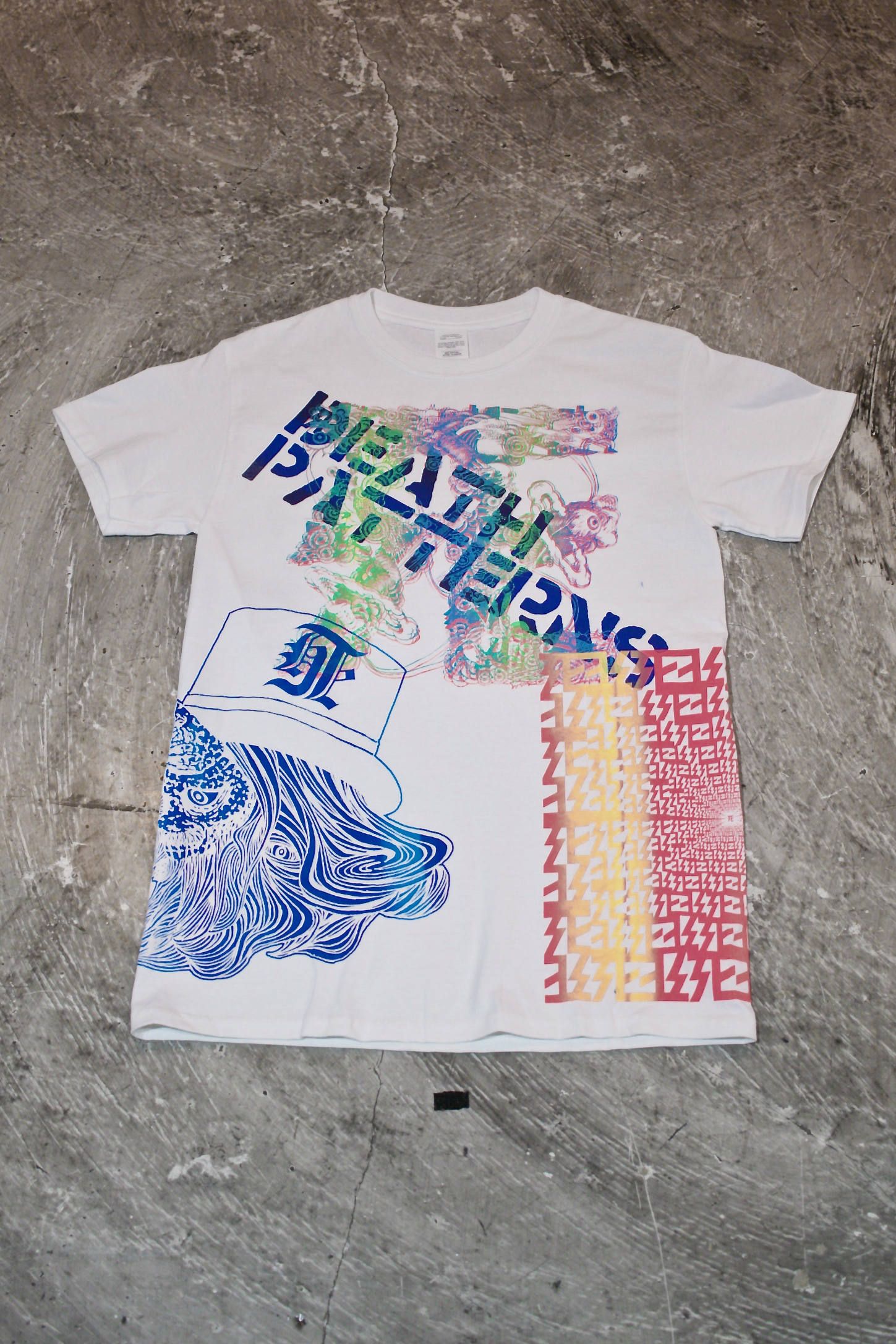 デスパターンズ2020 "NO MAD NUMSKULL" マルチプリントTEE WHT/Sサイズ