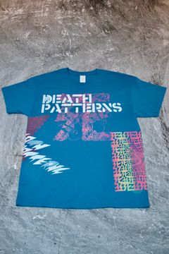 デスパターンズ2020 "NO MAD NUMSKULL" マルチプリントTEE BLU/Lサイズ