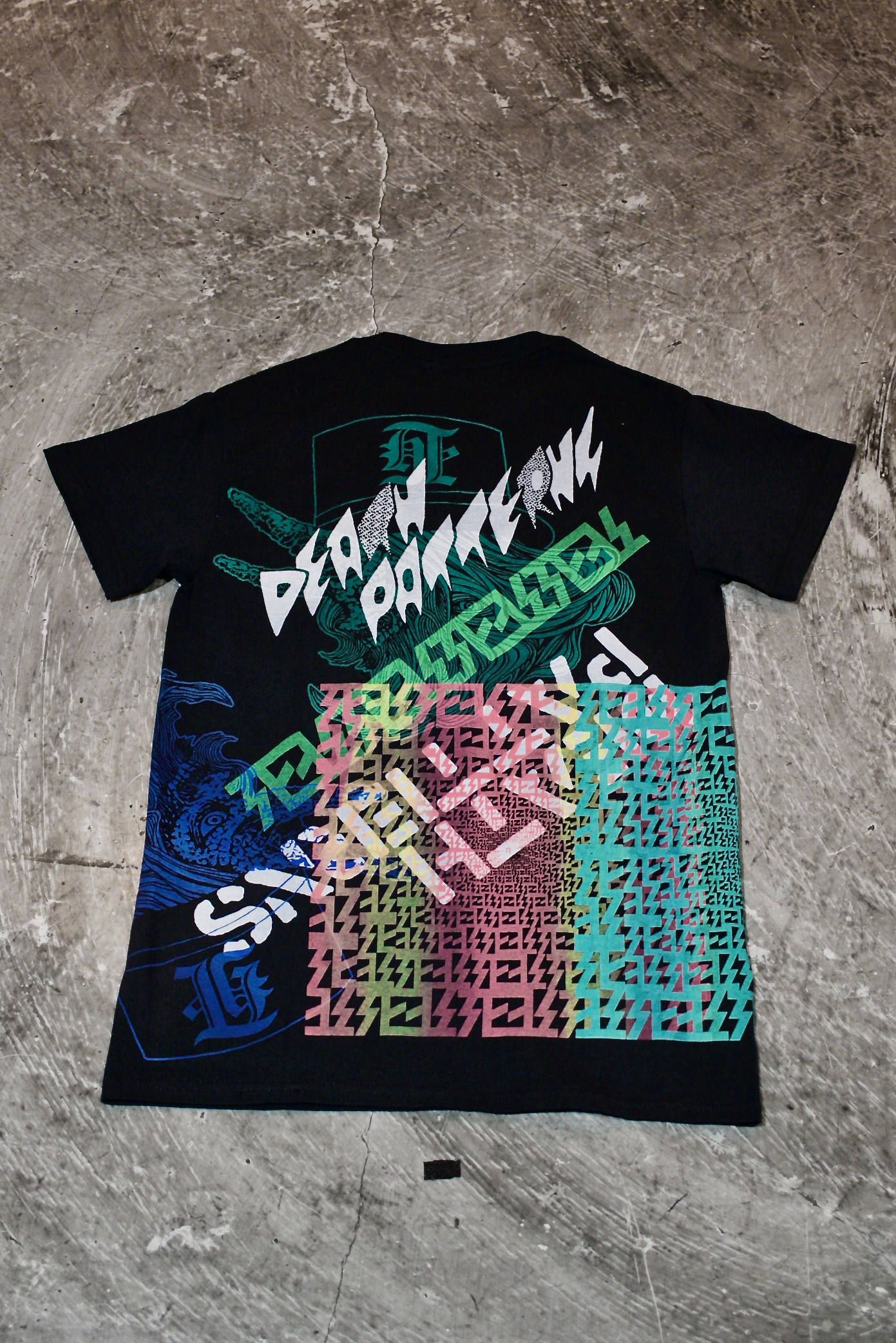 デスパターンズ2020 "NO MAD NUMSKULL" マルチプリントTEE BLK/Sサイズ